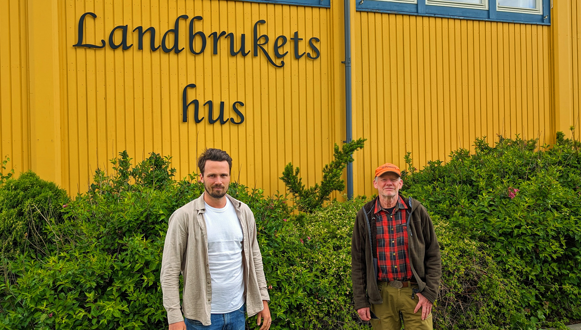 1920 - PXL_20240613_084330937 Den planlagde taubanesamlinga i Telemark skjer i nært samarbeid med skogbrukssjef Kristoffer Vatnar (t.v.) i Nome og Midt-Telmark og fylkesskogmeister Per Kristoffersen hos Statsforvalteren i Vestfold og Telemark.