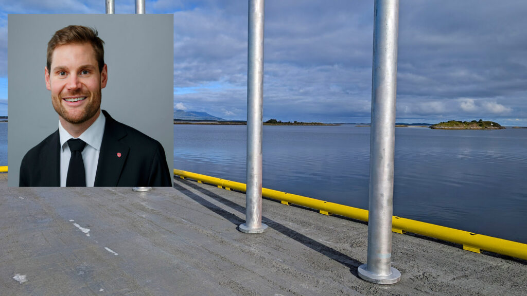 Det er med stor glede hamnesjef Sølvi Kristoffersen tek imot landbruks- og matminister Nils Kristen Sandtrøen for å opne denne nye flotte tømmerkaien i Brønnøysund. 